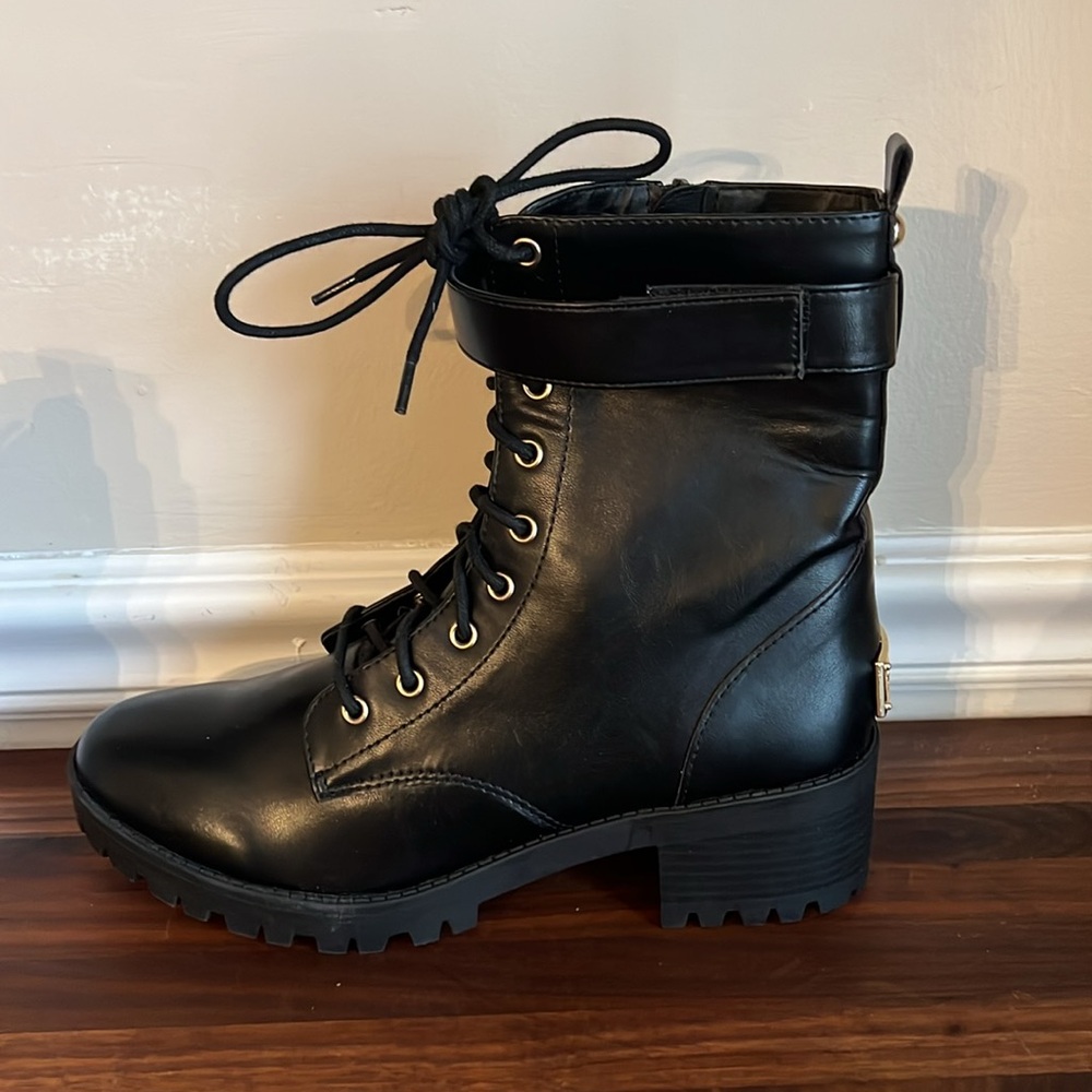 Juicy Couture Black Combat Boots Side Zip JC-OODLES 8 1/2 NWOB - Picture 5 of 11